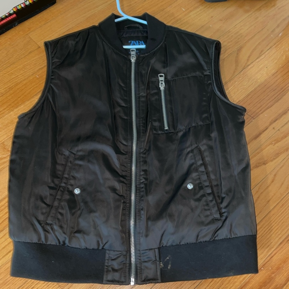 Boys zip up sleeveless bomber jacket Zara